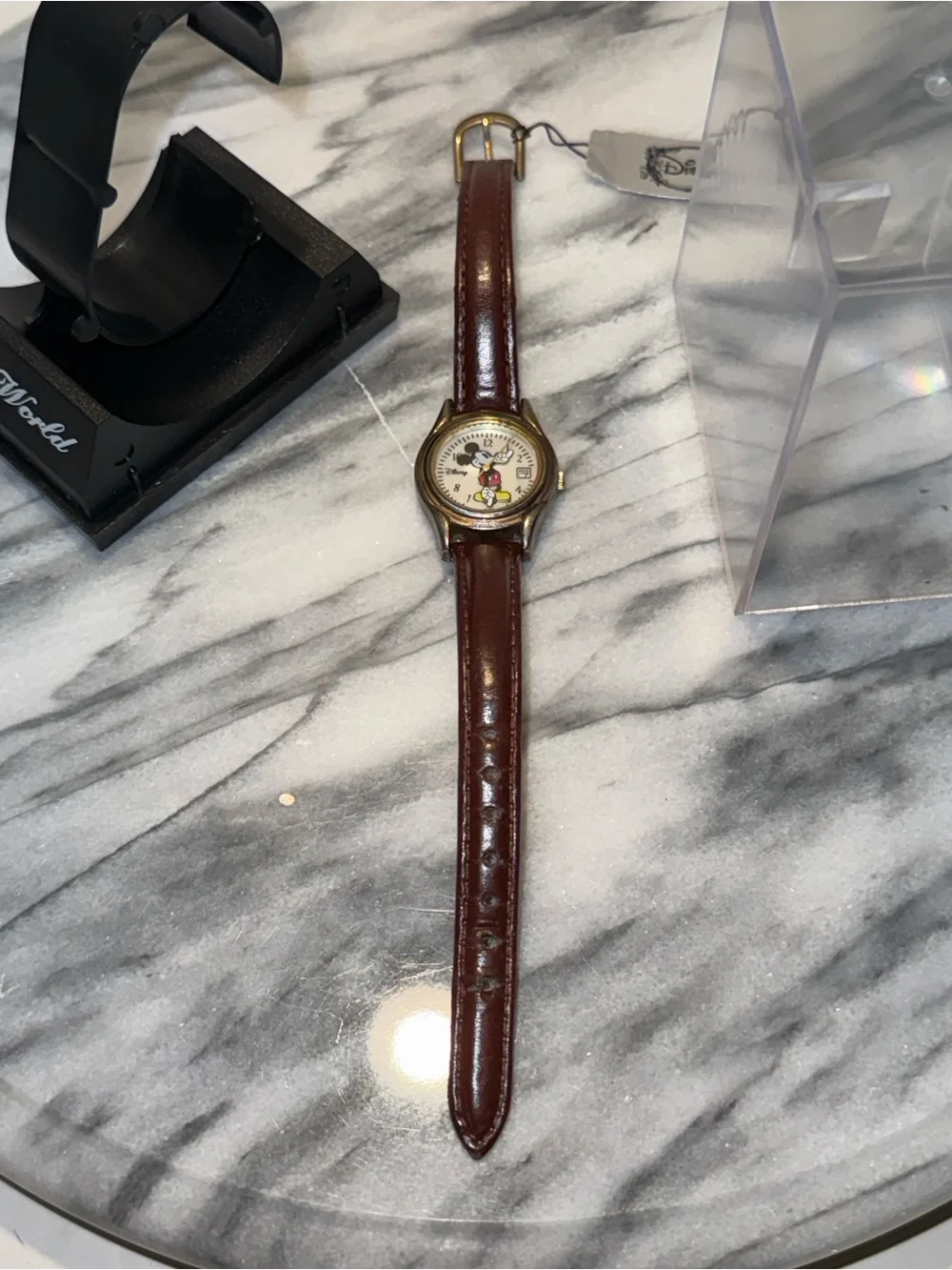 Vintage Disney Classic Mickey Mouse Pointing Hands Brown Band Watch W/Box MK1033